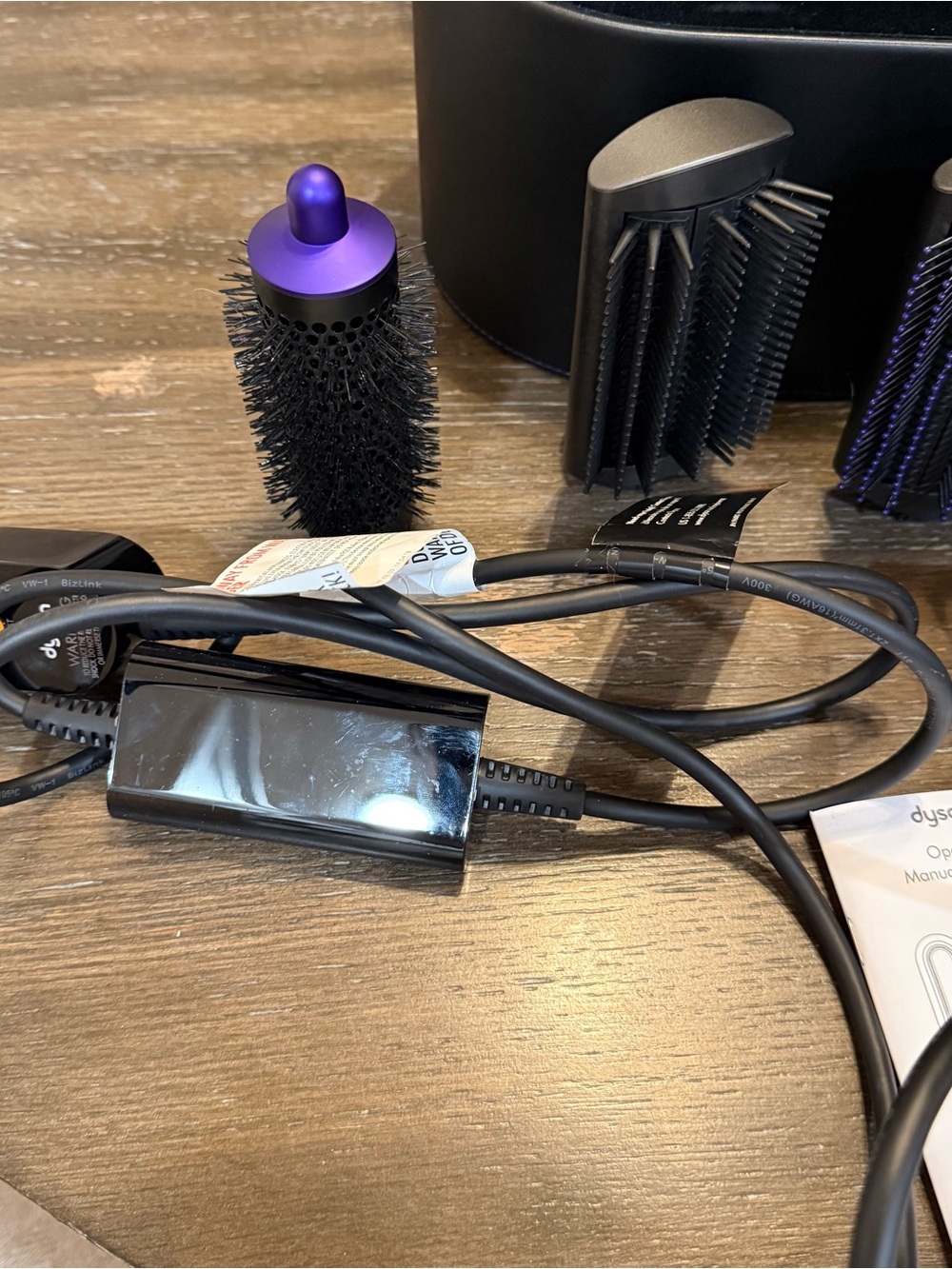 Dyson Airwrap – Excellent Condition! - Picture 5 of 16